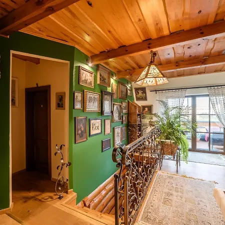 Retrohouse - Wypoczynek Dla Doroslych, Bed & Breakfast Reda