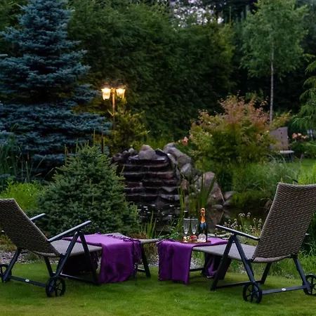 Retrohouse -wypoczynek Bez Dzieci-sauna-jacuzzi-rowery Zadzwon ! (adults Only) Bed & Breakfast