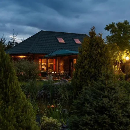 Retrohouse - Wypoczynek Dla Doroslych, Bed & Breakfast Reda