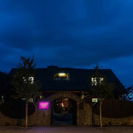 Bed & Breakfast Retrohouse -wypoczynek Bez Dzieci-sauna-jacuzzi-rowery Zadzwon ! (adults Only) Reda