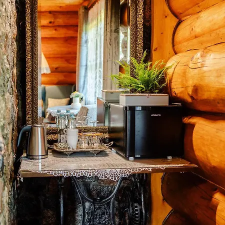 Retrohouse -wypoczynek Bez Dzieci-sauna-jacuzzi-rowery Zadzwon ! (adults Only) Bed & Breakfast