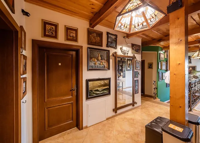 Retrohouse -wypoczynek Bez Dzieci-zadzwon ! (adults Only) Bed & Breakfast