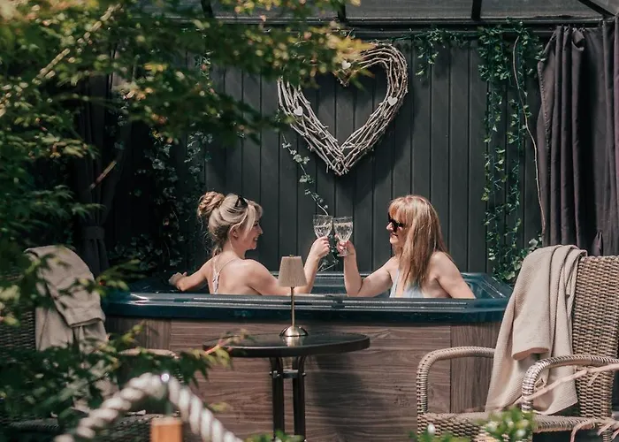 Retrohouse -wypoczynek Bez Dzieci-zadzwon ! (adults Only) Bed and Breakfast 3*